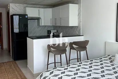 Modern Furnished Studio | High Floor | Balcony