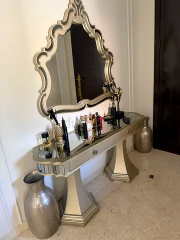 Console with mirror