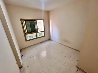 فرصه مميزه للايجار السنه باقل الاسعار اكبر المساحه في عجمان موقع حيوي قريب من كل الخدمات العامه والتجاريه