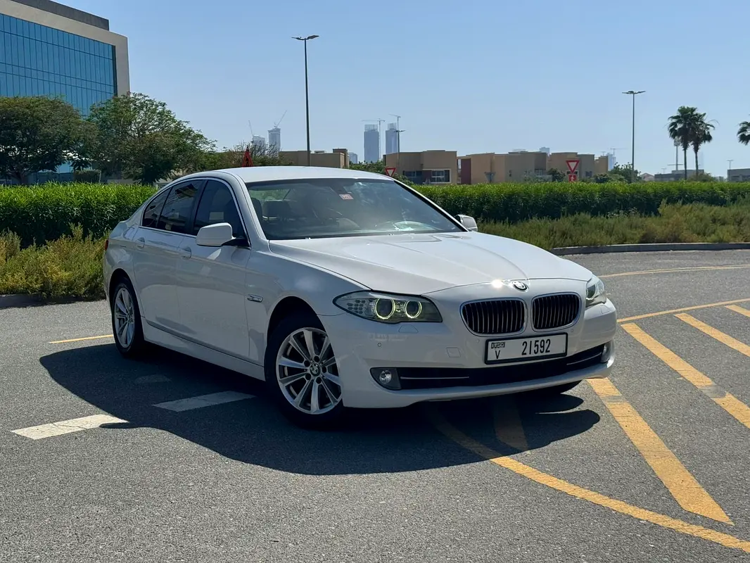 BMW 5-Series 2013 — photo 1 of 20