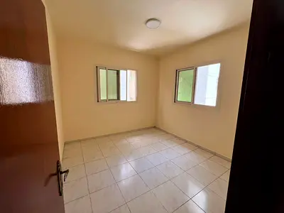 شقة غرفة وصالة للإيجار في الغوير إطلالة مفتوحة تكييف مركزي تشطيب حديث موقع مميز قريب من الخدمات والمواصلات العامة