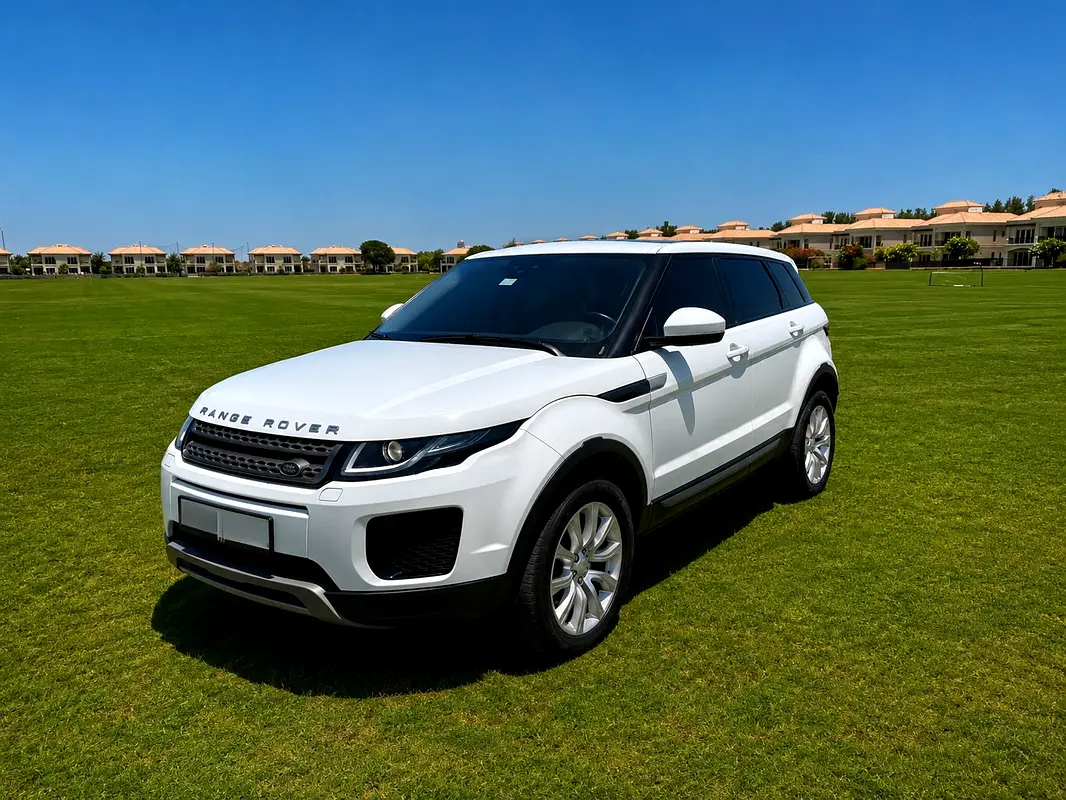 Land Rover Range Rover Evoque 2019 — photo 1 of 12