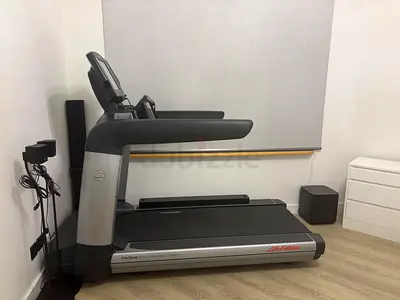 Life Fitness Treadmill - Home Gym Condition, Well Maintained