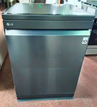 LG 3-Rack Premium Quad Wash True Steam Dishwasher. New model With WiFi Connect