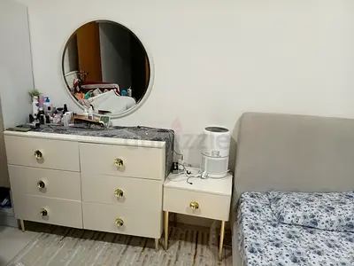 Cream 6-Drawer Dresser with Round Mirror