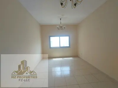 Hot offer 1bhk family building near to bus stop only 25000