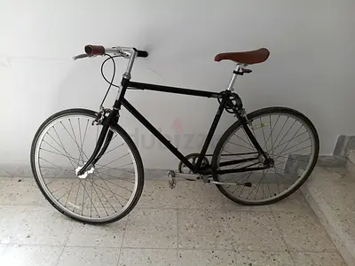 Used single-speed city bike - classic black frame