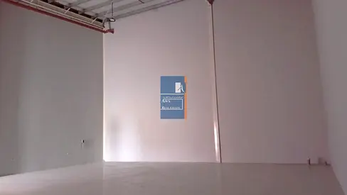 Industrial Warehouse | Spacious Unit | with 100kw Capacity