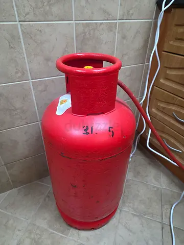 Red Gas Cylinder 20L With Regulator