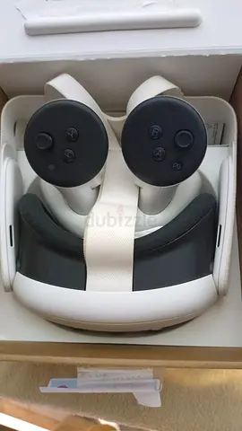 128gb Meta Quest 3 (white) VR headset with controllers - good condition