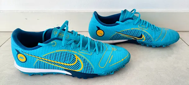 Nike Mercurial Vapor TF Football Boots