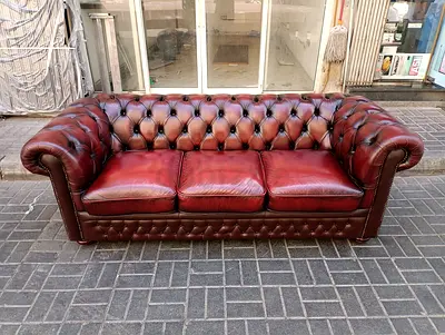 Classic Chesterfield Leather 3-Seater Sofa Red