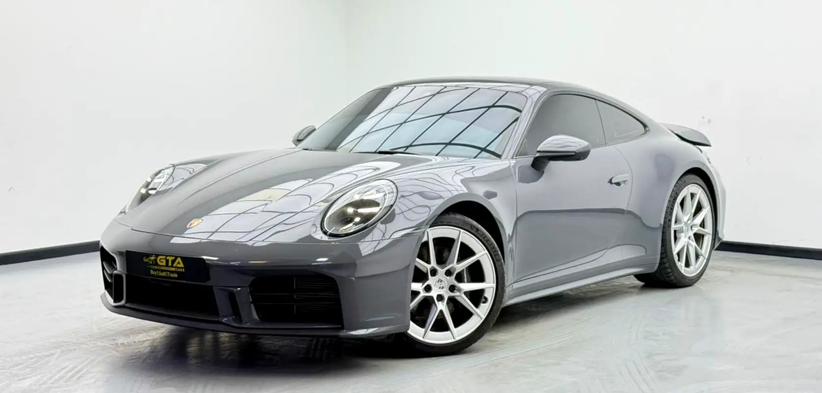 Porsche 911 2025 — photo 1 of 15