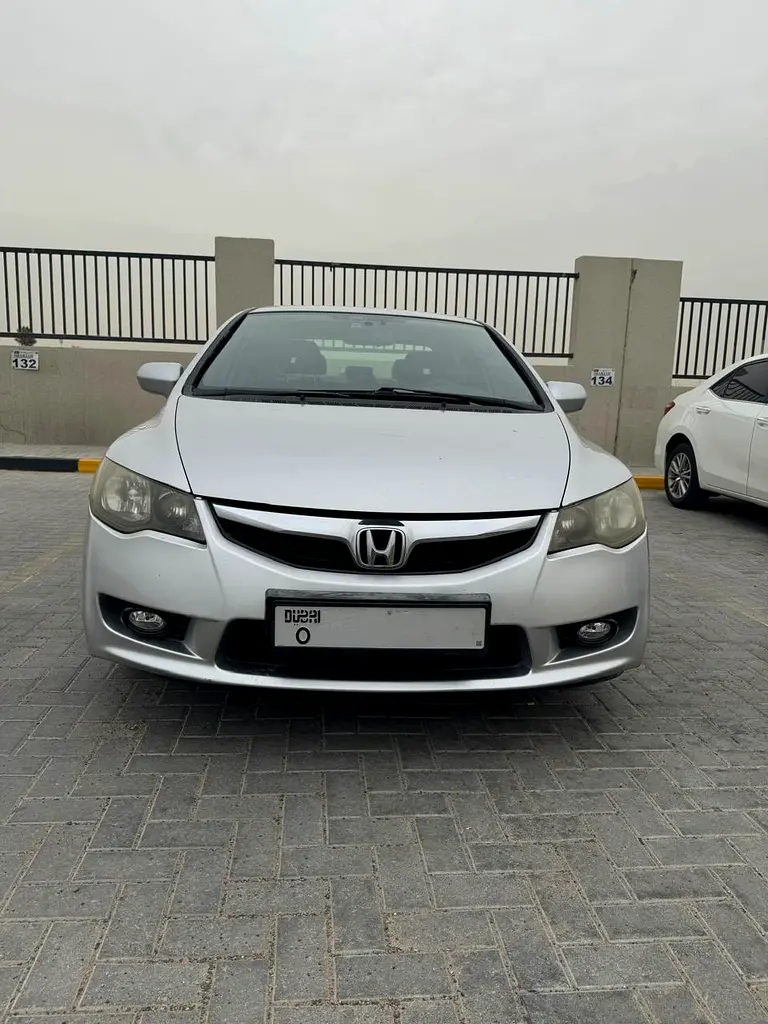 Honda Civic 2009 — photo 1 of 11