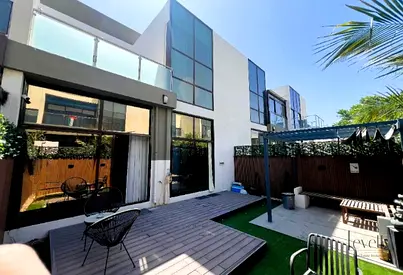 4BR Luxury Villa | Prime Location |Fully Furnished