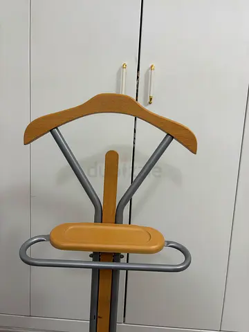 Wood and Metal Clothes Valet / Suit Stand in Good Condition