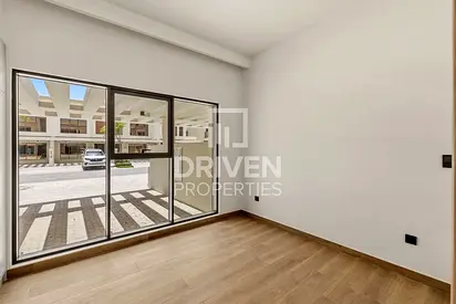 Brand New Townhouse | Close to Lagoon | Spacious