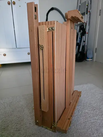 Easel Art Tripod Box