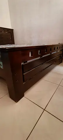 Solid Dark Wood Bed Frame with mattress 160X200X12