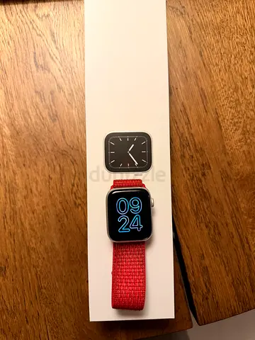 Apple Watch Series 5with Red Sport Loop - Good Condition with premium accessories