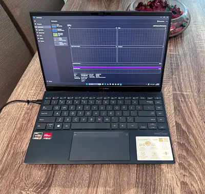 ASUS ZenBook 14 UM425QA