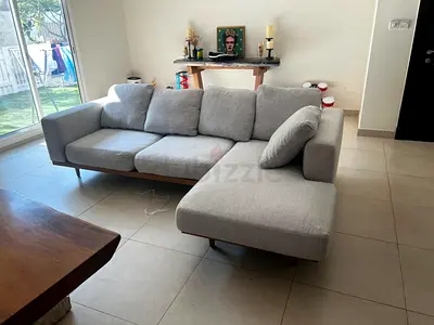 West Elm L Shape Original Sofa Beige Excellent Condition like new Condition