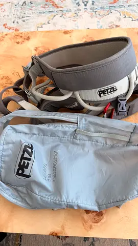 Petzl Climbing Harness Size M | Like New | With Storage Bag