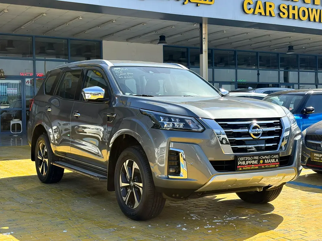 Nissan Xterra 2022 — photo 1 of 16
