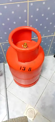 Dubai gas cylinder 11kg full gas cylinder EMIRATES GAS WITH REGULATAR AND PIPE AND DELEVERY
