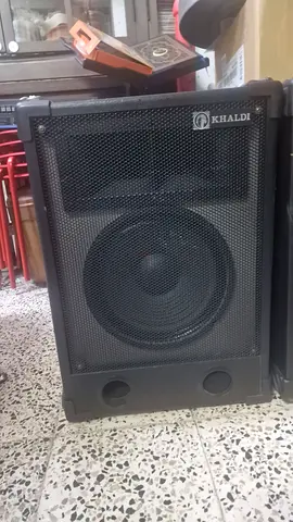 Large Khaldi branded floor speaker - used