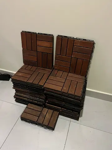 Wooden garden floor tiles
