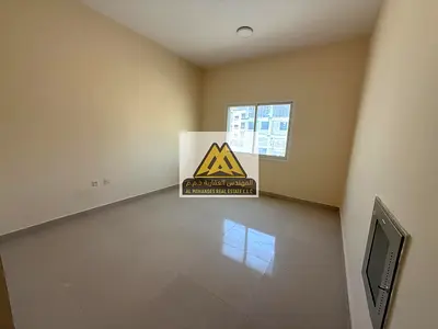 A great deal on a spacious studio apartment with a separate kitchen and split AC in Al Aaliyah, near the Dubai exit.