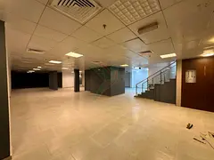 Commercial Showroom Close Amenities Prime Location