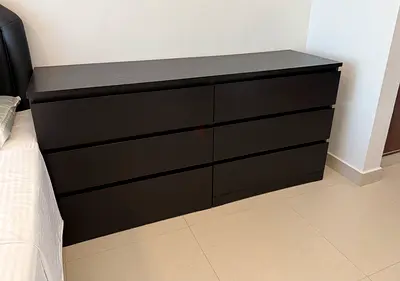 Black-Brown 6-Drawer Dresser / Chest