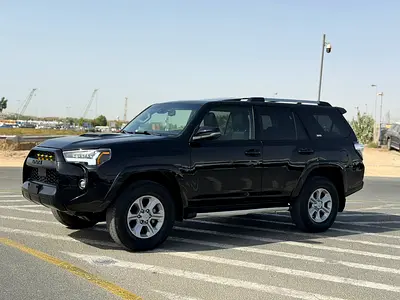 2022 Toyota 4RUNNER — фото 3
