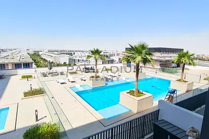 Ready 1BR | Pool View | Close Downtown