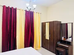 ROOM WITH ATTACHED WASHROOM AVAILABLE
