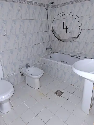 QASBAH CANAL VIEW A.C FREE 3BHK JUST 60K BALCONY NEAR QASBAH CANAL NEAR DUBAI