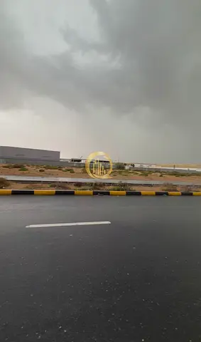 Industrial land for sale in Al-Hanu, Al-Jalil, Al-Saj'ah, with a 60-meter frontage and a 55-meter depth. Freehold ownership available to all nationali