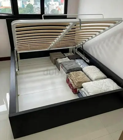 Ikea Hydraulic Queen size bed with mattress available in perfect condition