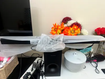 Samsung Soundbar with Wireless Subwoofer