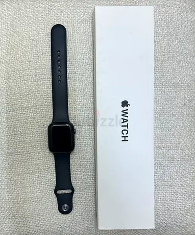 Apple Watch SE 44mm with Original Box - Black Silicone Band