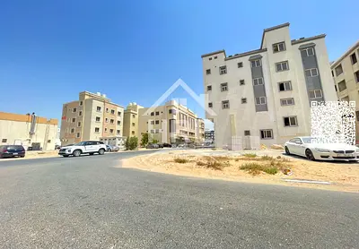 A smart combination of housing and commerce