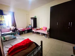 Female bedspace available nearby Burjuman metro 3min walk