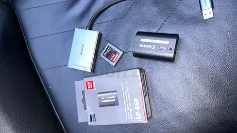 Cf card type b 512 gn and lp bettry for canon
