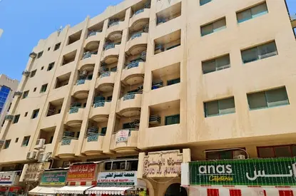 STUDIO Apartment  for rent Asian Or INDIAN  Family Building only 10K