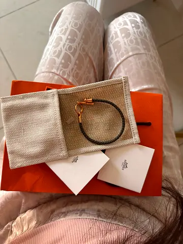 Hermès Kelly Double Tour Bracelet (Green Leather with Gold Hardware) New