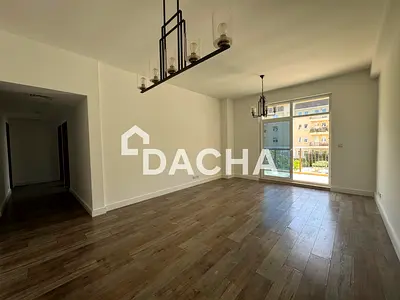 Upgraded Kitchen | Garden View| Available 25th May