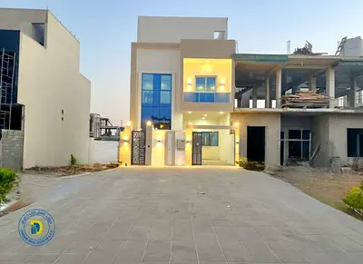 للبيع فرصة لا تعوض تاون هاوس4 غرف مع روف شامل رسوم التسجيل والكهرباء والماء بمنطقة الحليو2 عجمان تشطيب شخصي تمويل بنكى تملك حر