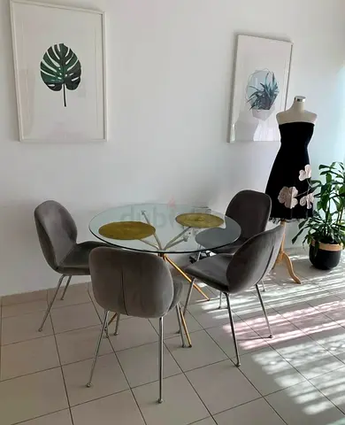 Dining set: glass table and 4 velour chairs